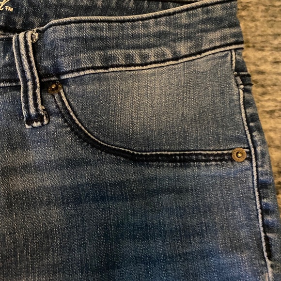 Universal Thread Jeans - Size 14 - Picture 3 of 4